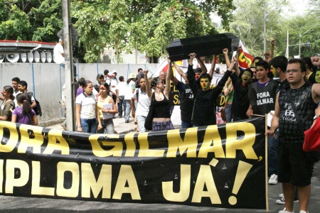 Manifestação se inspirou nos "cara-pintadas" que derrubou Collor (Foto: Dalmo Oliveira)